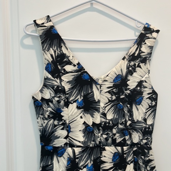 Flowered Mini Dress - Picture 5 of 5